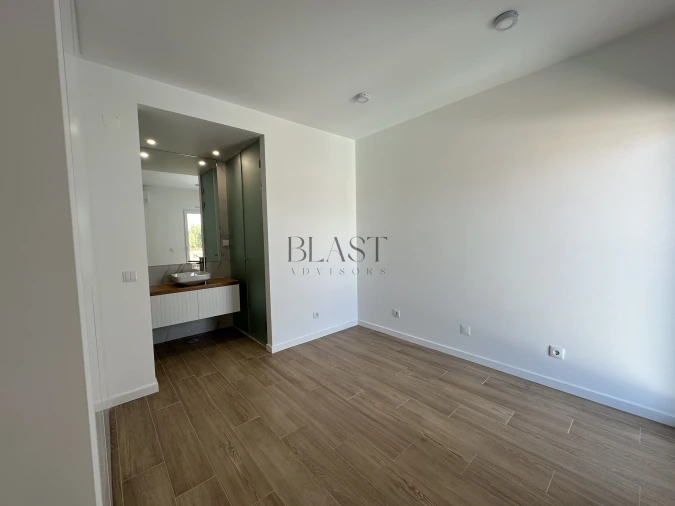 Moradia T3 para Venda em Sesimbra (Castelo) Foto 17