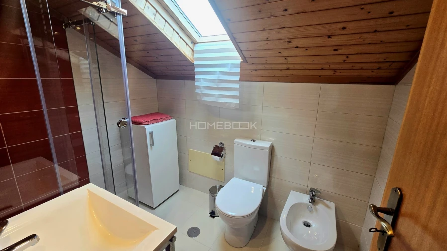 Moradia T2 para Arrendamento em Colares Foto 8