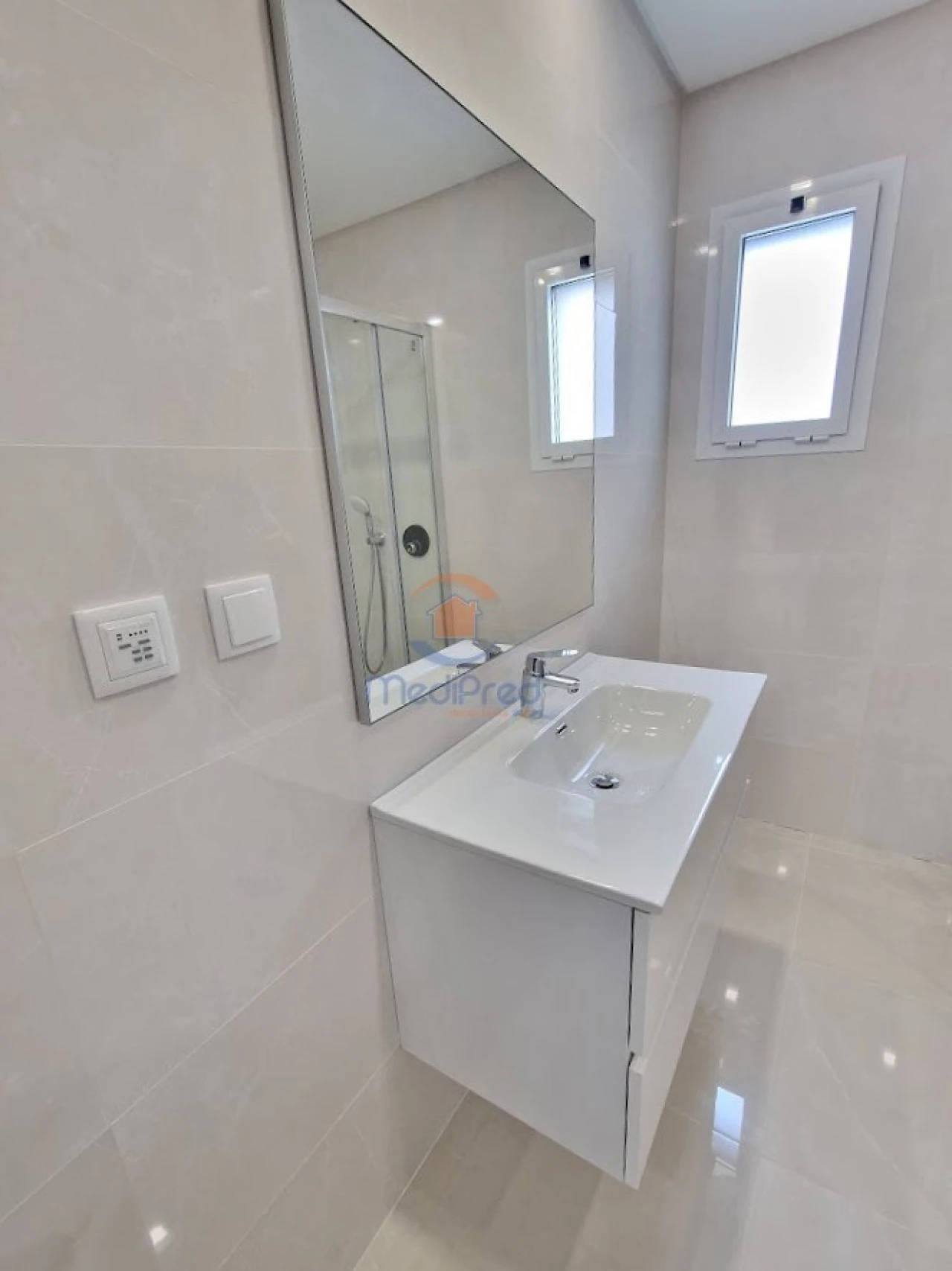 Apartamento T2 para Venda em Ramada e Caneças Foto 13