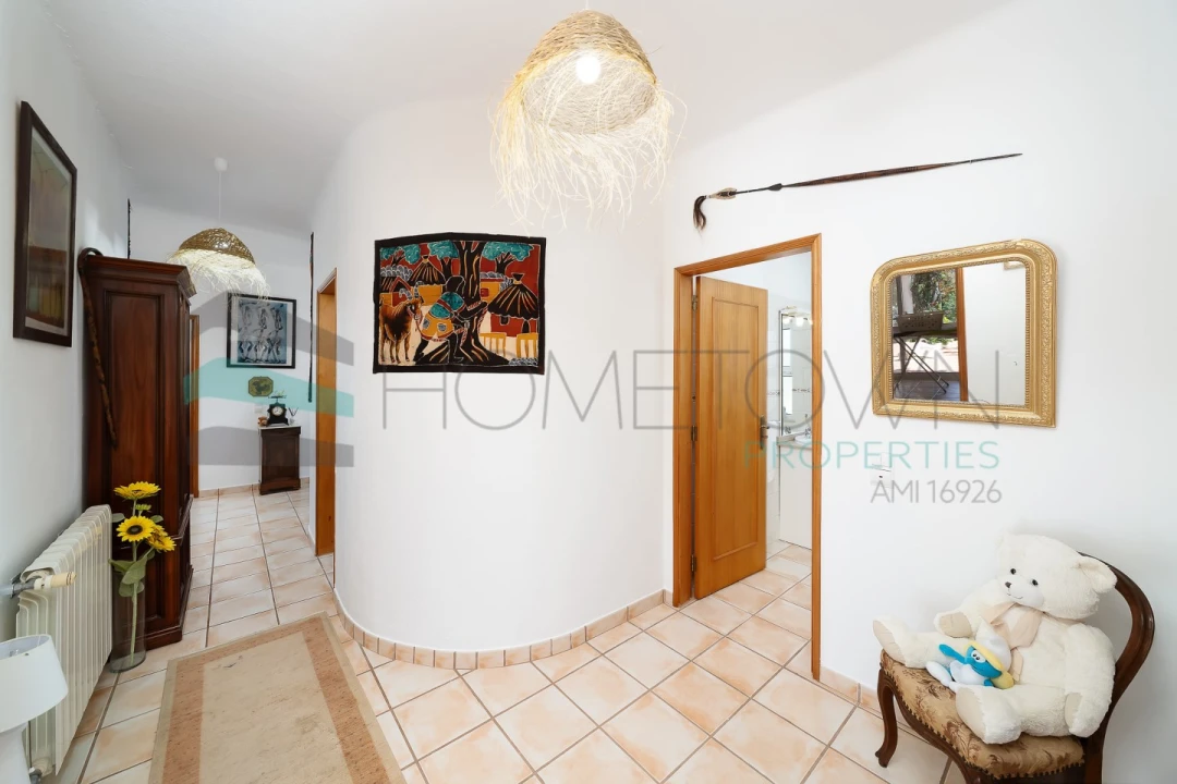 Moradia T4 para Venda em Bensafrim e Barão de São João Foto 9