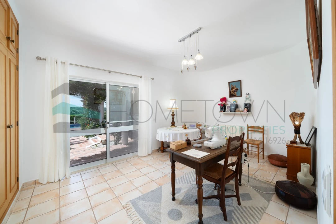 Moradia T4 para Venda em Bensafrim e Barão de São João Foto 32