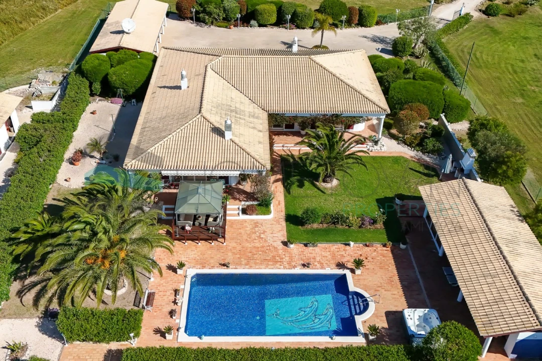 Moradia T4 para Venda em Bensafrim e Barão de São João Foto 42