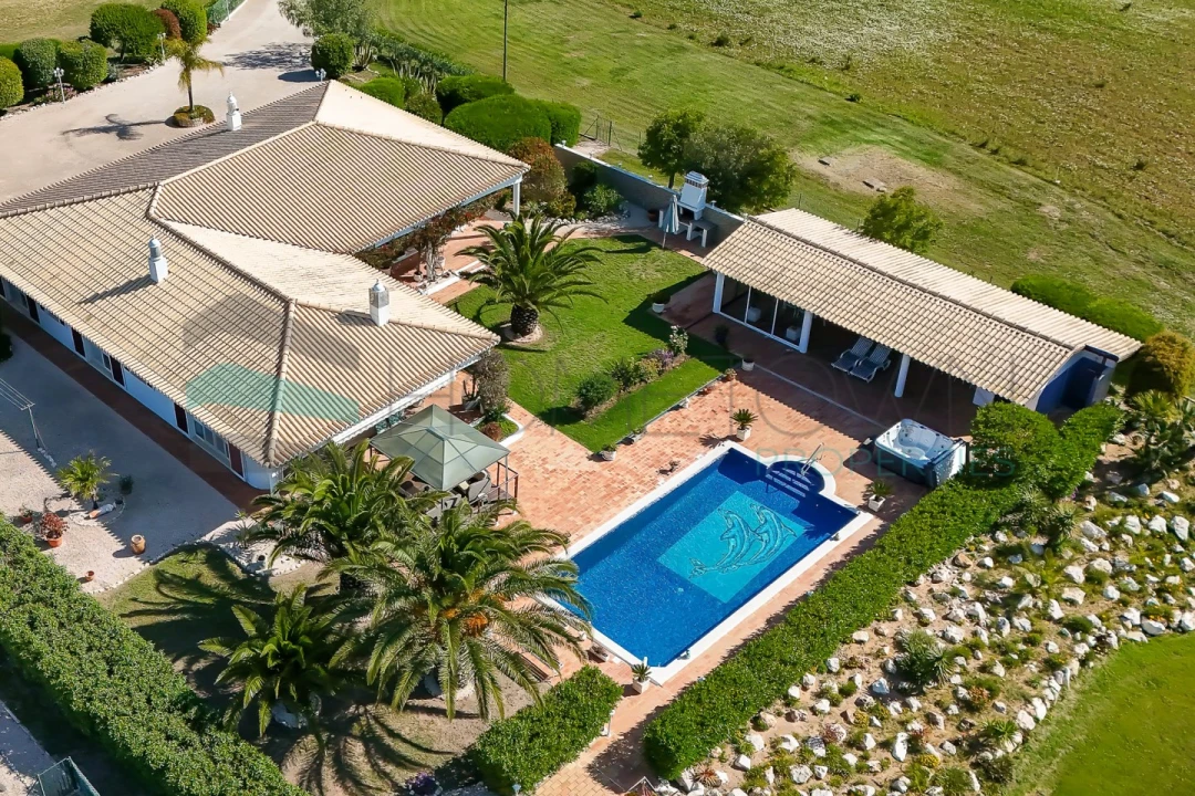 Moradia T4 para Venda em Bensafrim e Barão de São João Foto 43