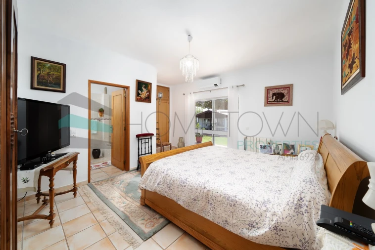 Moradia T4 para Venda em Bensafrim e Barão de São João Foto 23