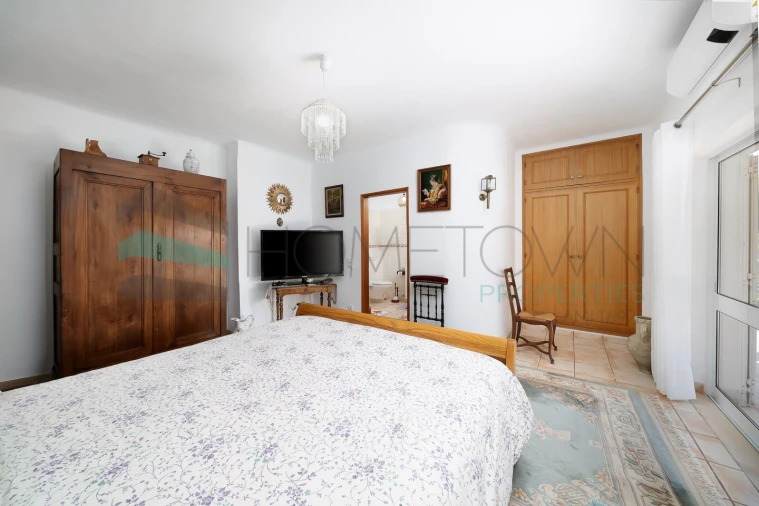 Moradia T4 para Venda em Bensafrim e Barão de São João Foto 24