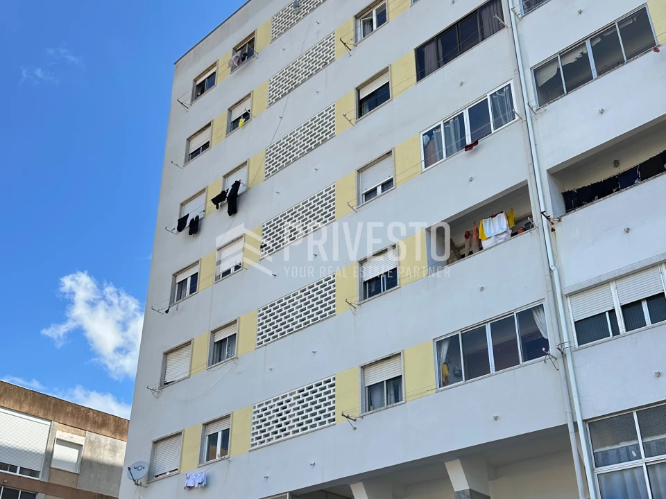 Prédio para Venda em Agualva e Mira-Sintra Foto 30