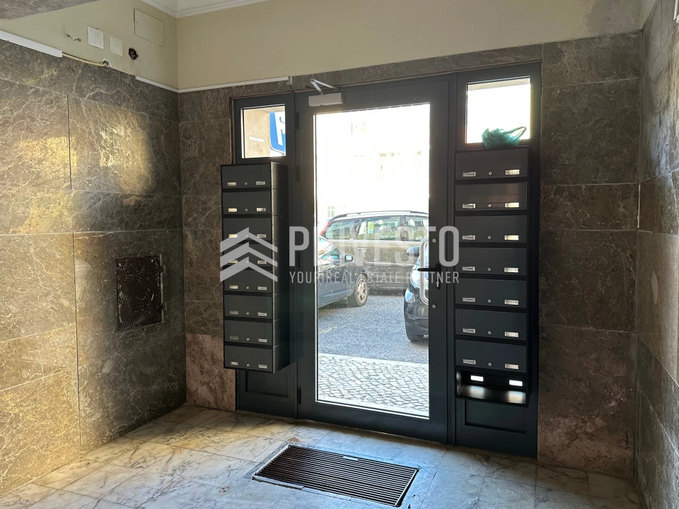 Prédio para Venda em Agualva e Mira-Sintra Foto 14