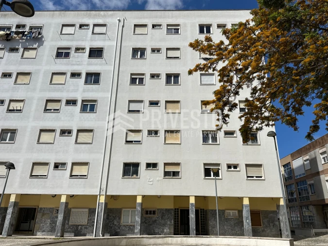 Prédio para Venda em Agualva e Mira-Sintra Foto 3