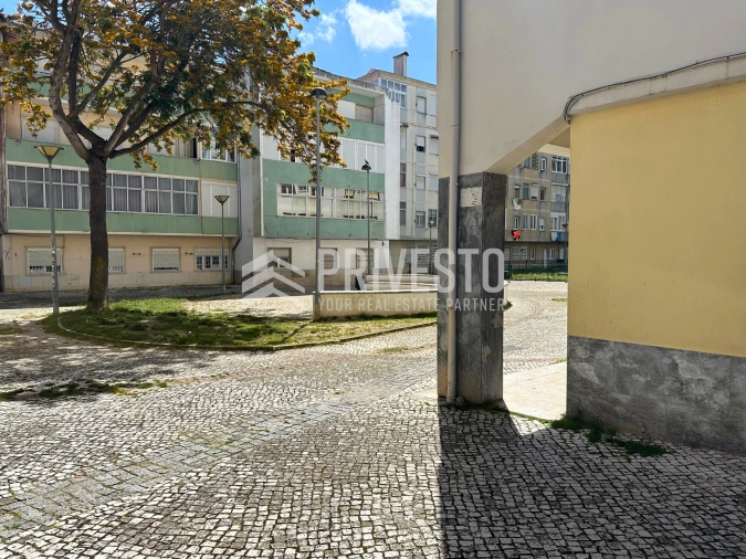 Prédio para Venda em Agualva e Mira-Sintra Foto 9