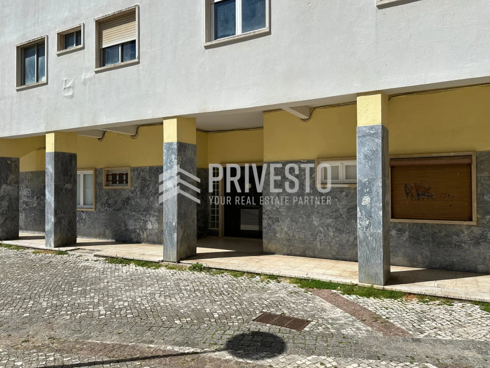 Prédio para Venda em Agualva e Mira-Sintra Foto 4