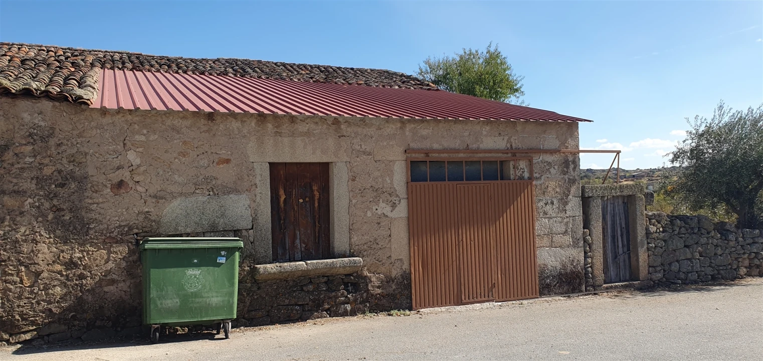Armazém para Venda em Algodres, Vale de Afonsinho e Vilar de Amargo Foto 2