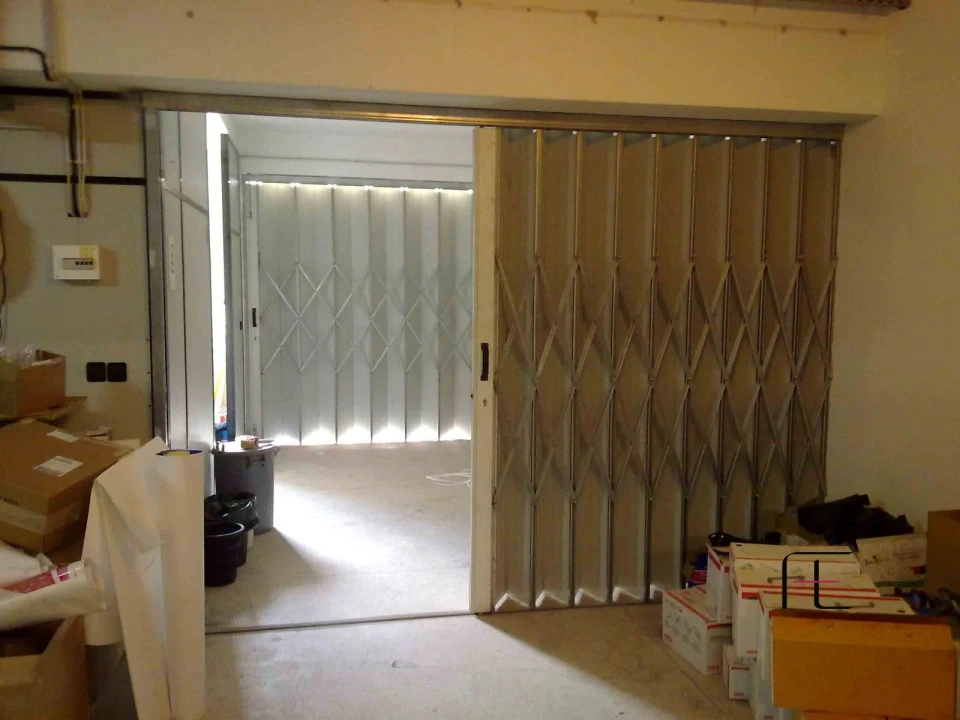 Armazém para Arrendamento em Mafamude e Vilar do Paraíso Foto 14