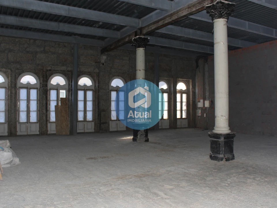 Loja para Arrendamento em Caldas de Vizela (São Miguel e São João) Foto 10