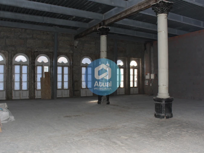 Loja para Arrendamento em Caldas de Vizela (São Miguel e São João) Foto 10