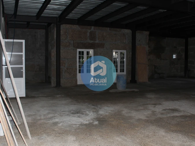 Loja para Arrendamento em Caldas de Vizela (São Miguel e São João) Foto 6