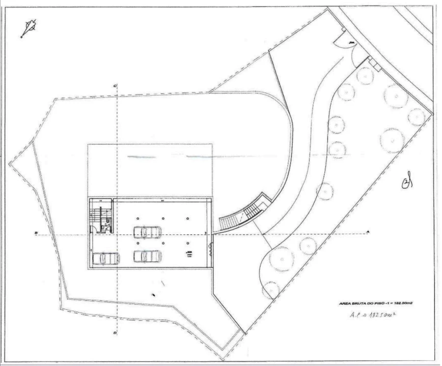 Moradia T5 para Venda em São Gonçalo Foto 32