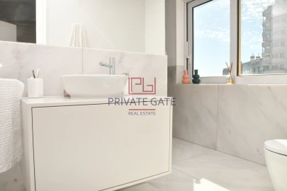Apartamento T3 para Venda em Aldoar, Foz do Douro e Nevogilde