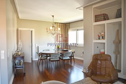 Apartamento T3 para Venda em Aldoar, Foz do Douro e Nevogilde