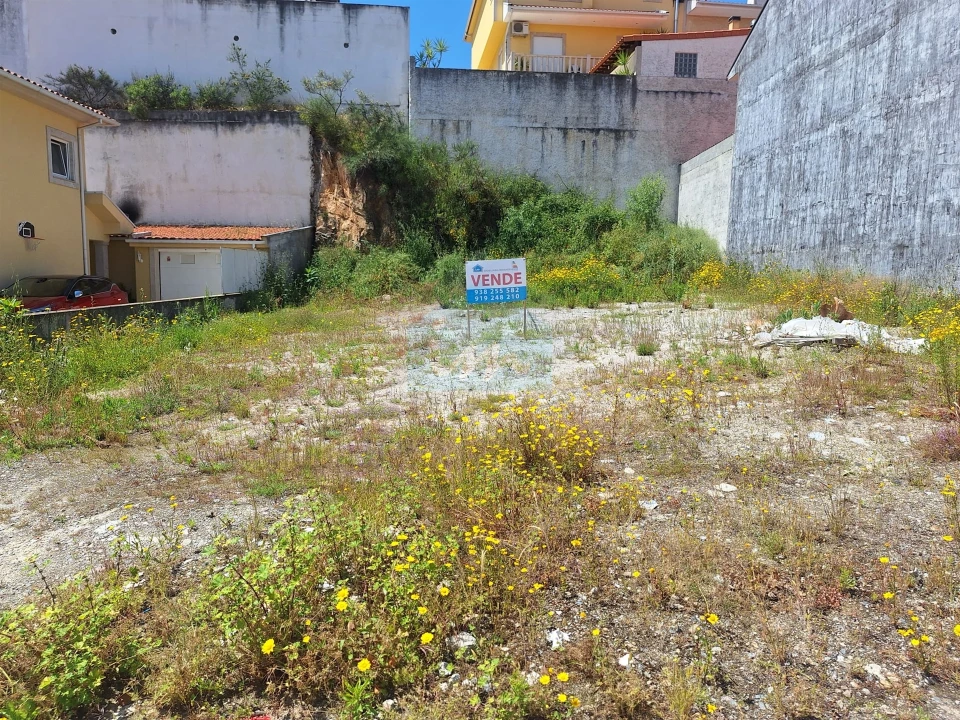 Terreno para Venda em Mirandela Foto 3