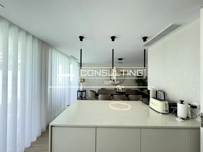 Moradia T4 para Venda em Porto Salvo Foto 23