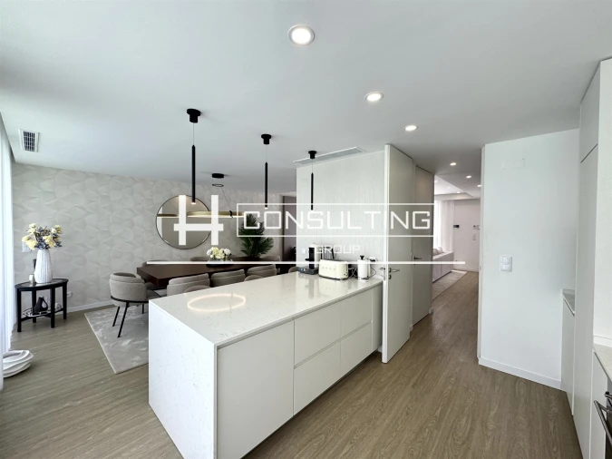 Moradia T4 para Venda em Porto Salvo Foto 22