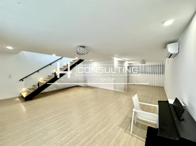 Moradia T4 para Venda em Porto Salvo Foto 90