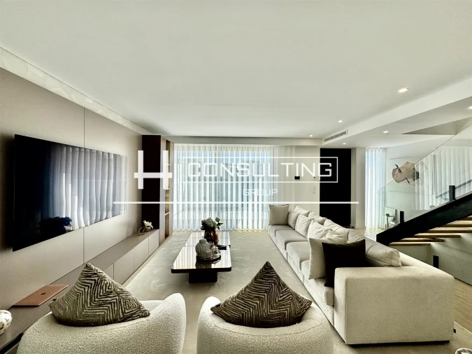 Moradia T4 para Venda em Porto Salvo Foto 14