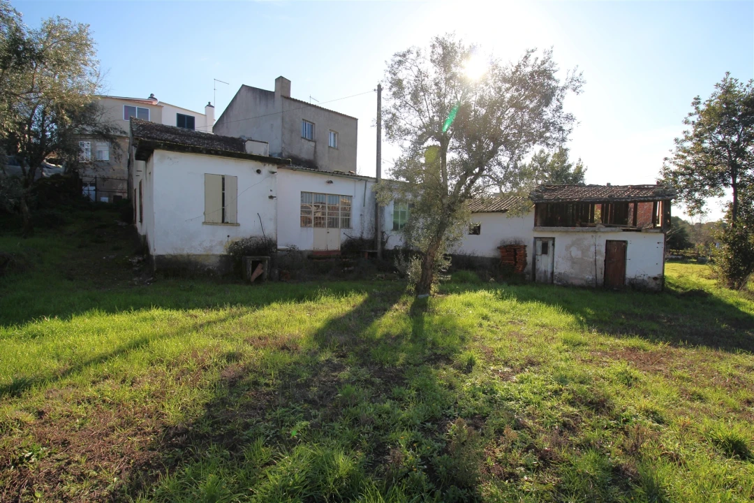 Moradia T4 para Venda em Vila Nova de Tazem Foto 15