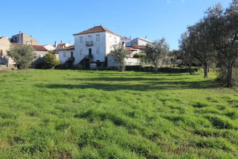 Moradia T4 para Venda em Vila Nova de Tazem Foto 20