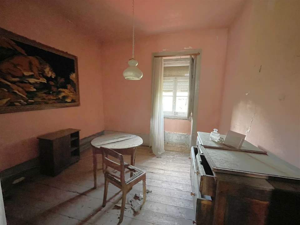 Moradia T4 para Venda em Vila Nova de Tazem Foto 9