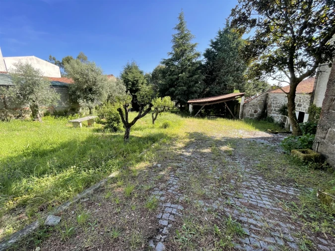 Moradia T5 para Venda em Rio Torto e Lagarinhos Foto 3