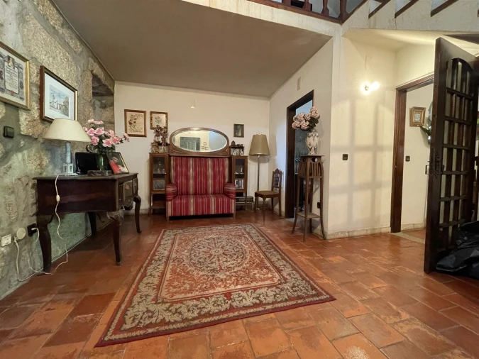 Moradia T5 para Venda em Rio Torto e Lagarinhos Foto 8