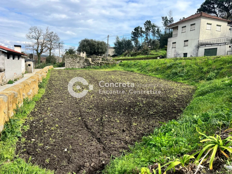 Moradia T1 para Venda em Cossourado Foto 13