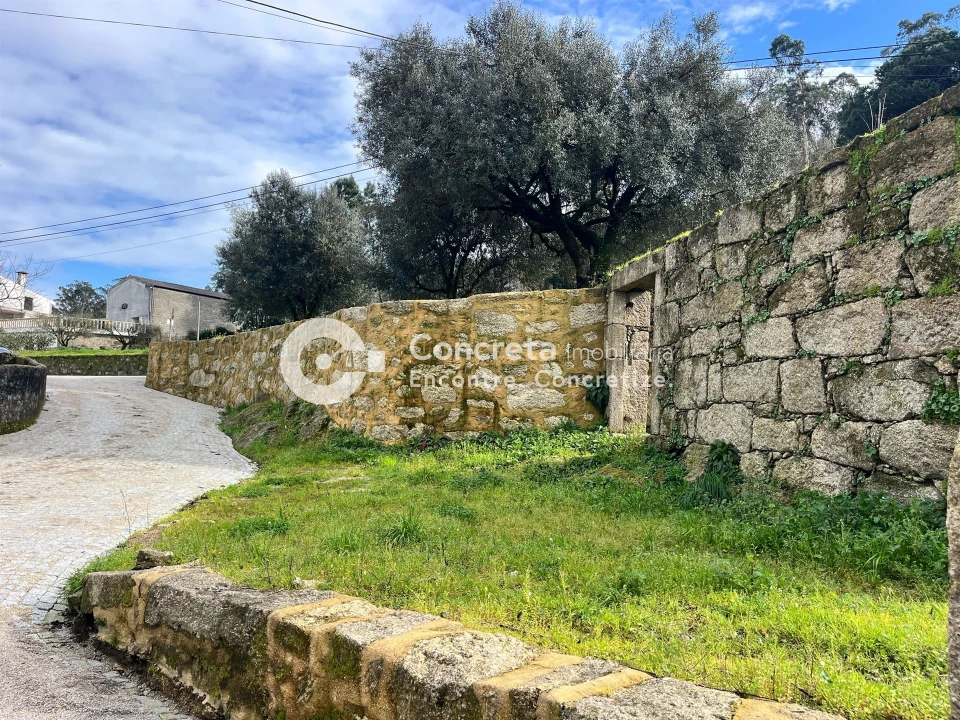 Moradia T1 para Venda em Cossourado Foto 23