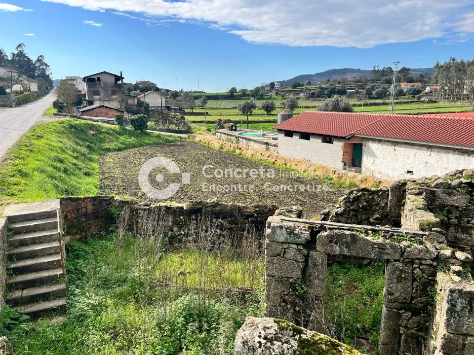 Moradia T1 para Venda em Cossourado Foto 12