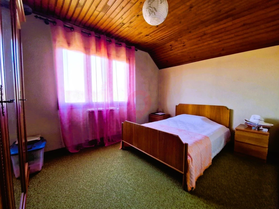 Moradia T5 para Venda em Podame Foto 13