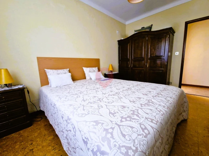 Moradia T5 para Venda em Podame Foto 12