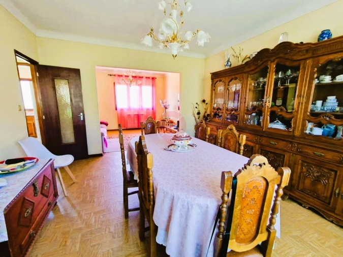 Moradia T5 para Venda em Podame Foto 5