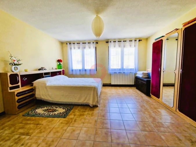 Moradia T5 para Venda em Podame Foto 15