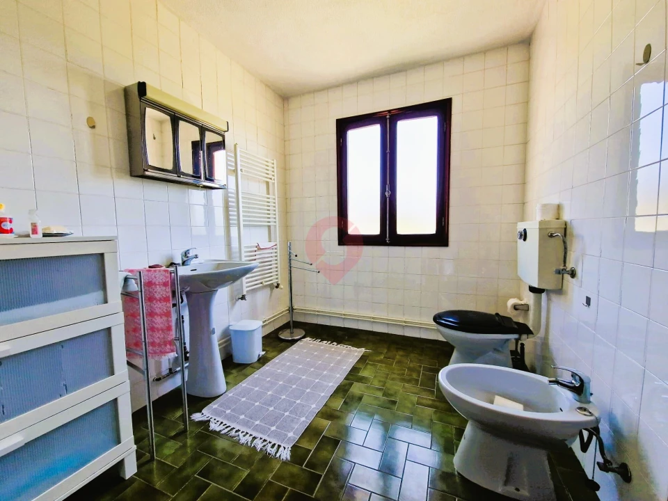 Moradia T5 para Venda em Podame Foto 17