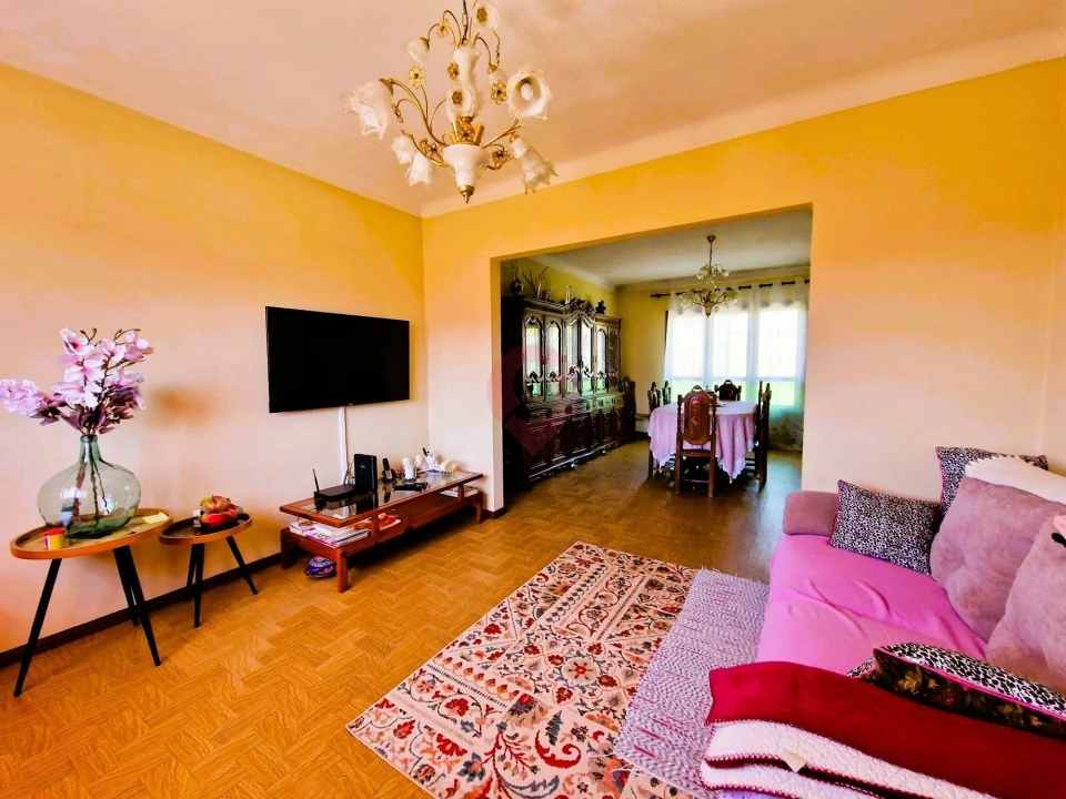 Moradia T5 para Venda em Podame Foto 7