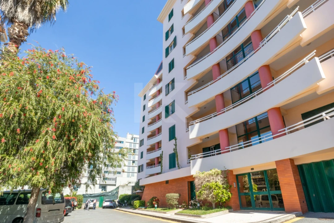 Apartamento T3 para Arrendamento em São Martinho Foto 28