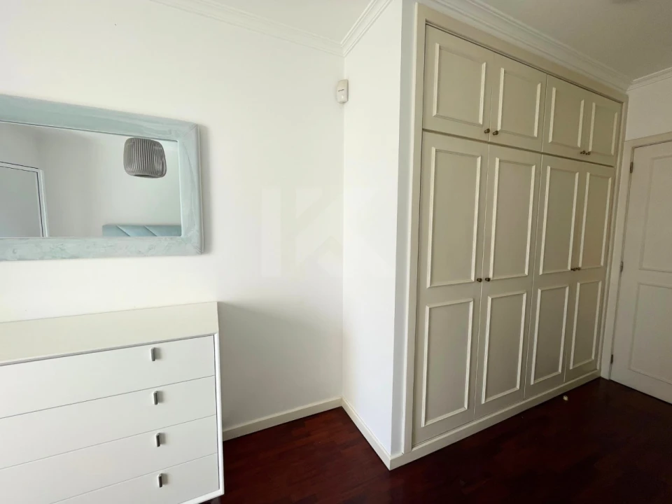 Apartamento T3 para Arrendamento em São Martinho Foto 10