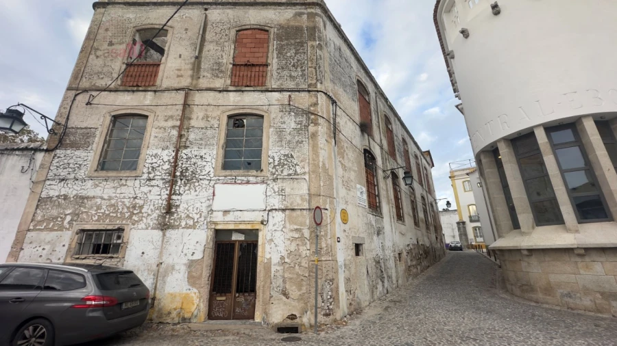 Terreno para Venda em Évora (São Mamede, Sé, São Pedro e Santo Antão) Foto 4