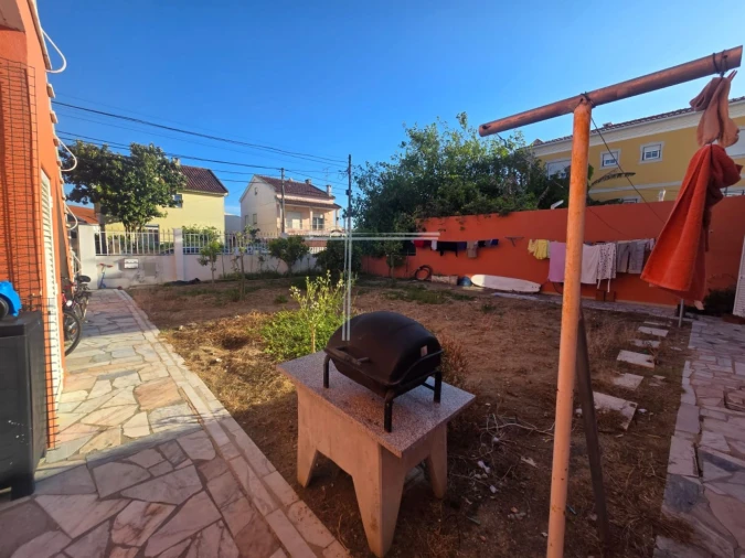 Moradia T4 para Venda em Charneca de Caparica e Sobreda Foto 37