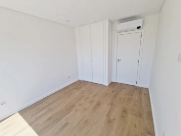 Moradia T3 para Venda em Caparica e Trafaria