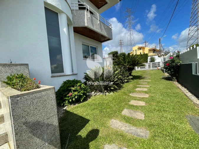 Moradia T4 para Venda em Cidade da Maia Foto 7