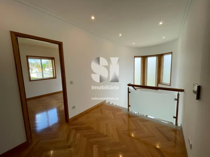 Moradia T4 para Venda em Cidade da Maia Foto 28