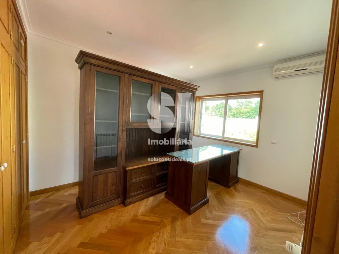 Moradia T4 para Venda em Cidade da Maia Foto 40