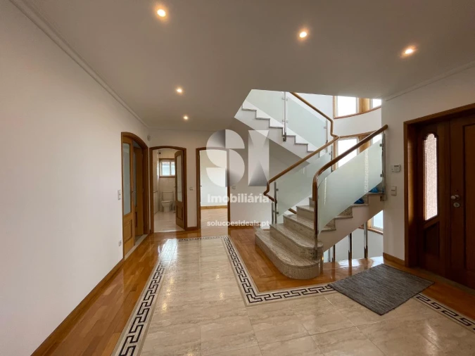 Moradia T4 para Venda em Cidade da Maia Foto 14